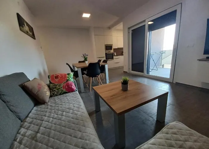 Martina Apartman Vir